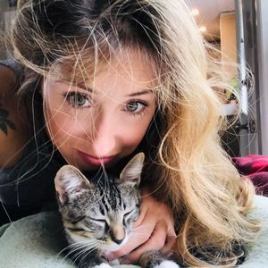 Meet your Posher, Lisa